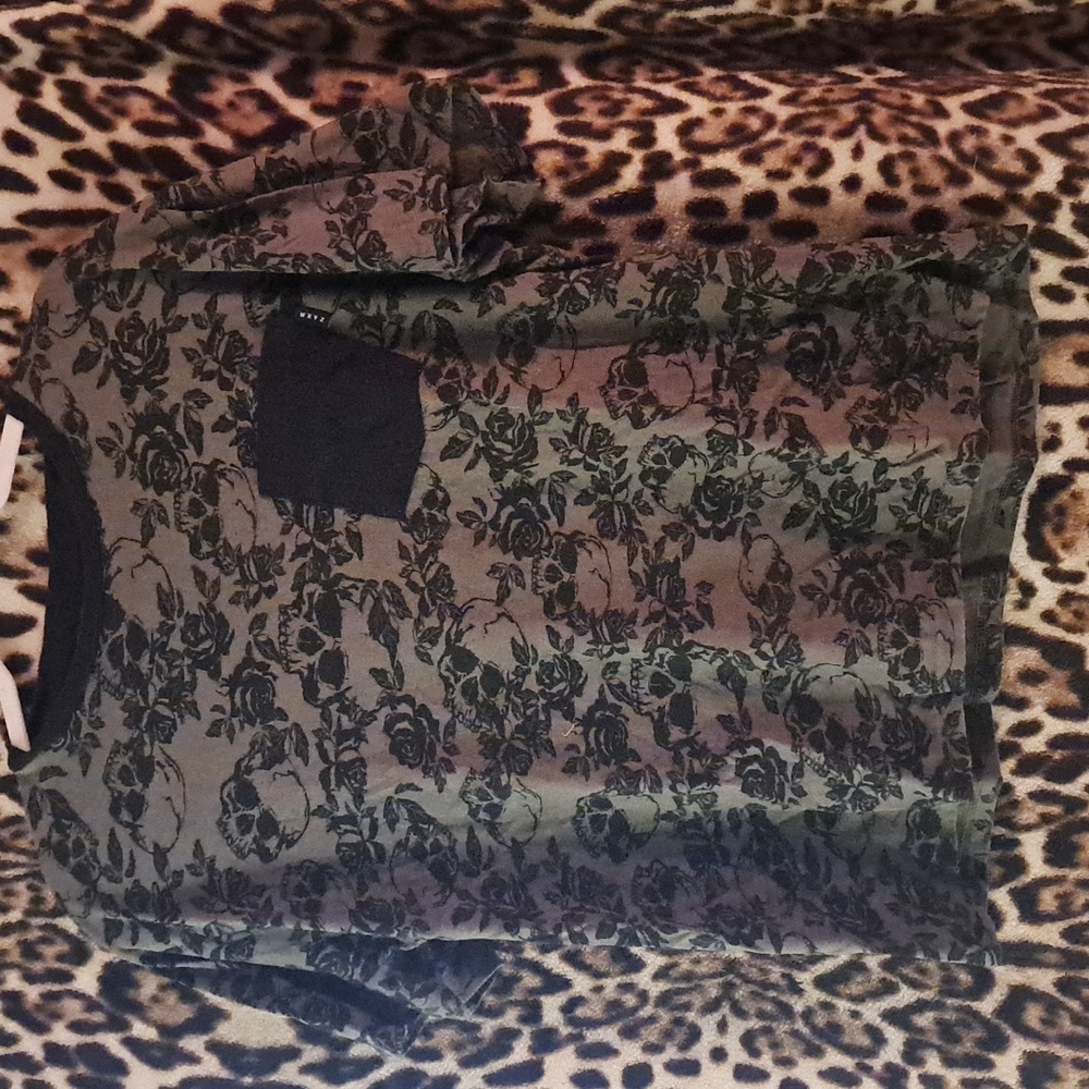 Skull & Rose Tshirt